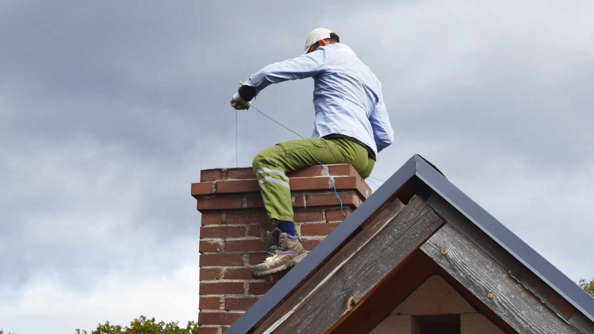 Blogs How Much Does Chimney Cleaning Cost in Florida?